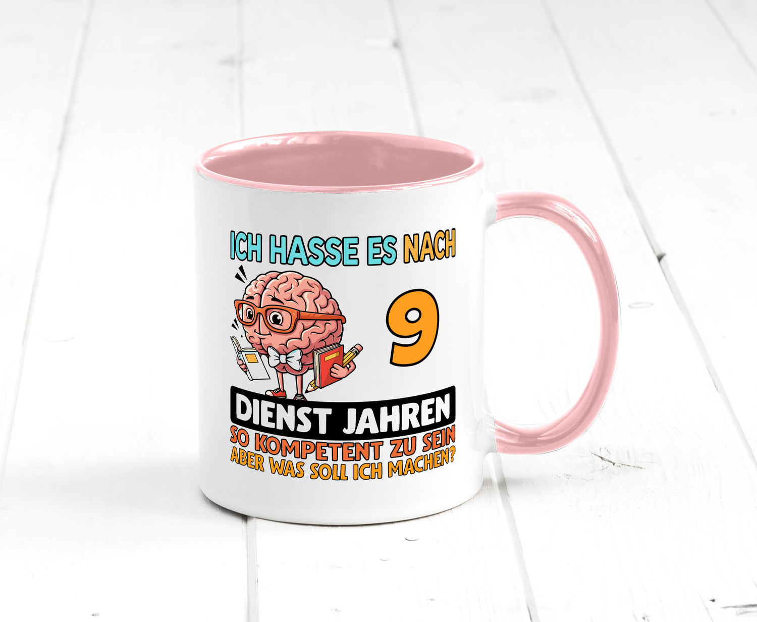 9 Dienstjahre | Arbeit Kompetent Humor Kollegen Büro Geschenkidee Tasse