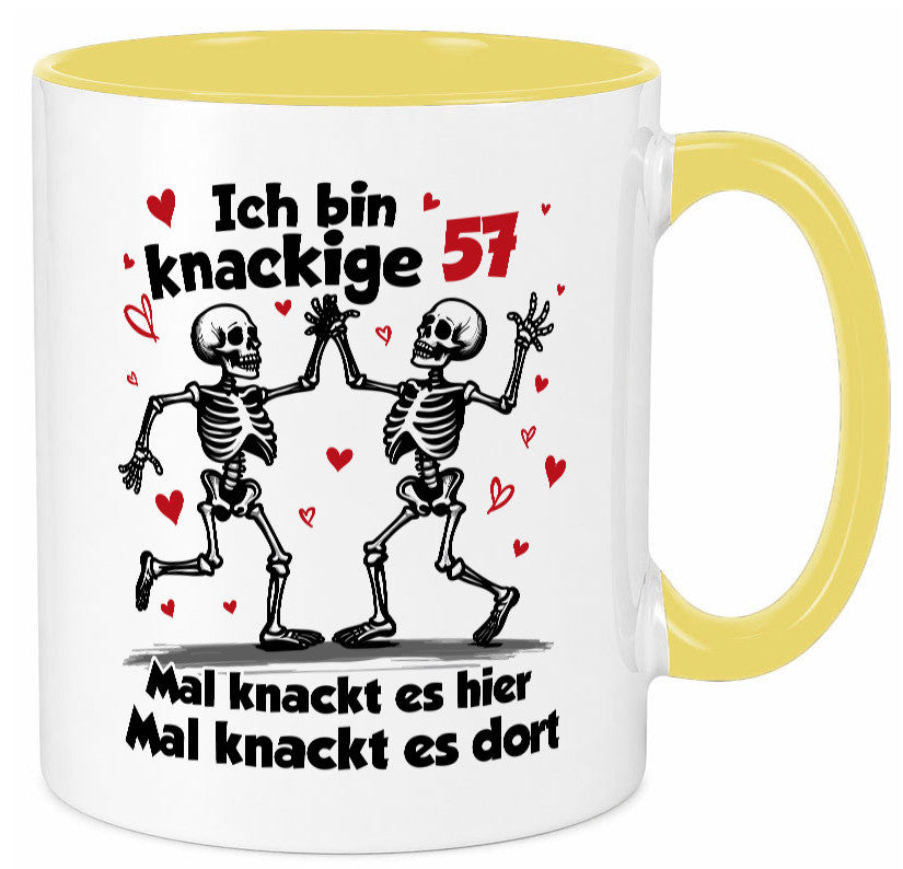 57. Geburtstag | Knackige 57 Ich bin alt lustig Geschenkidee Geschenk Tasse