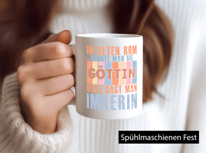 Heute sagt man: Imkerin | Imkerei lustig Humor Geschenkidee Geschenk Tasse