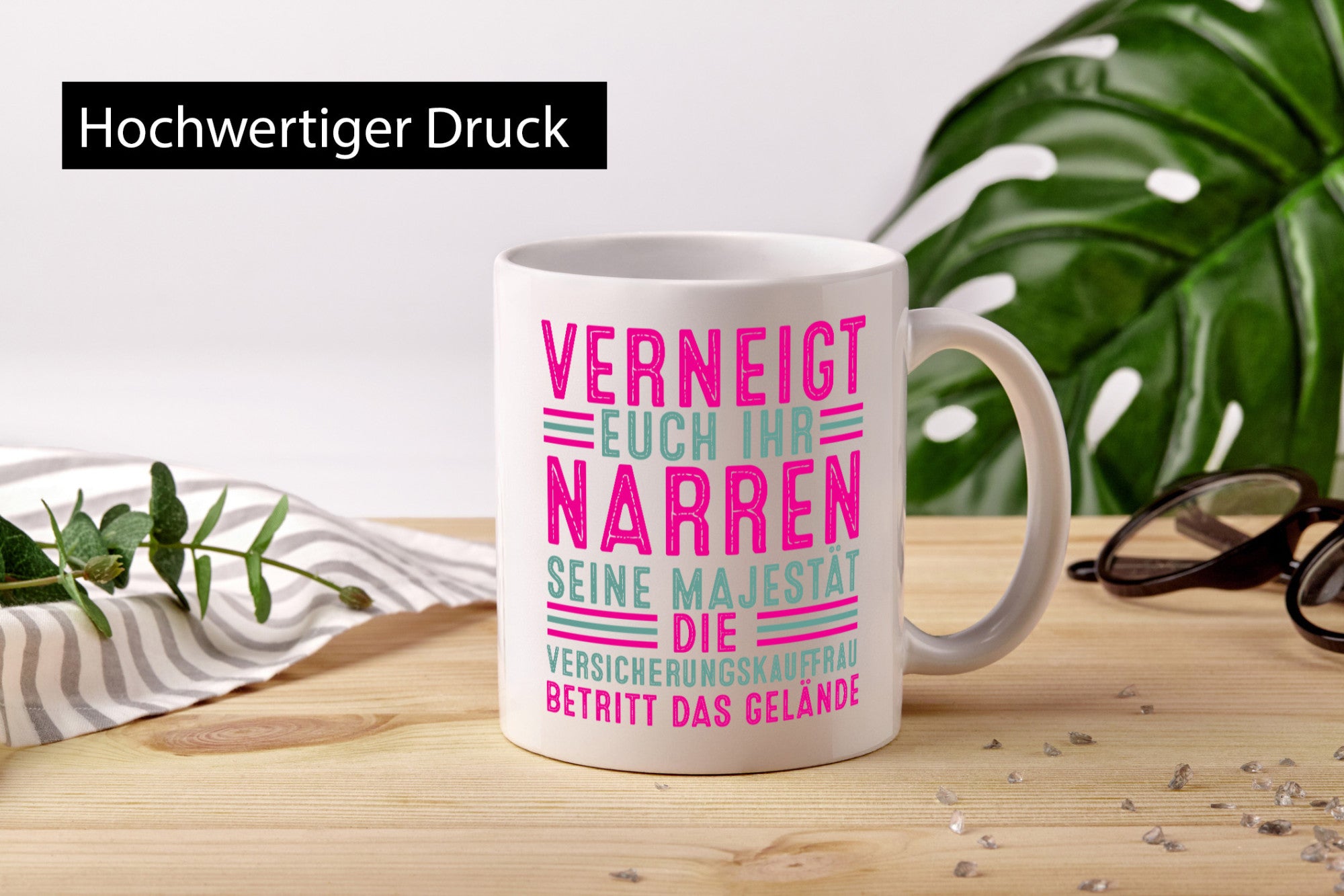 Verneigt euch: Versicherungskauffrau | Kauffrau v2 lustig Humor Geschenkidee