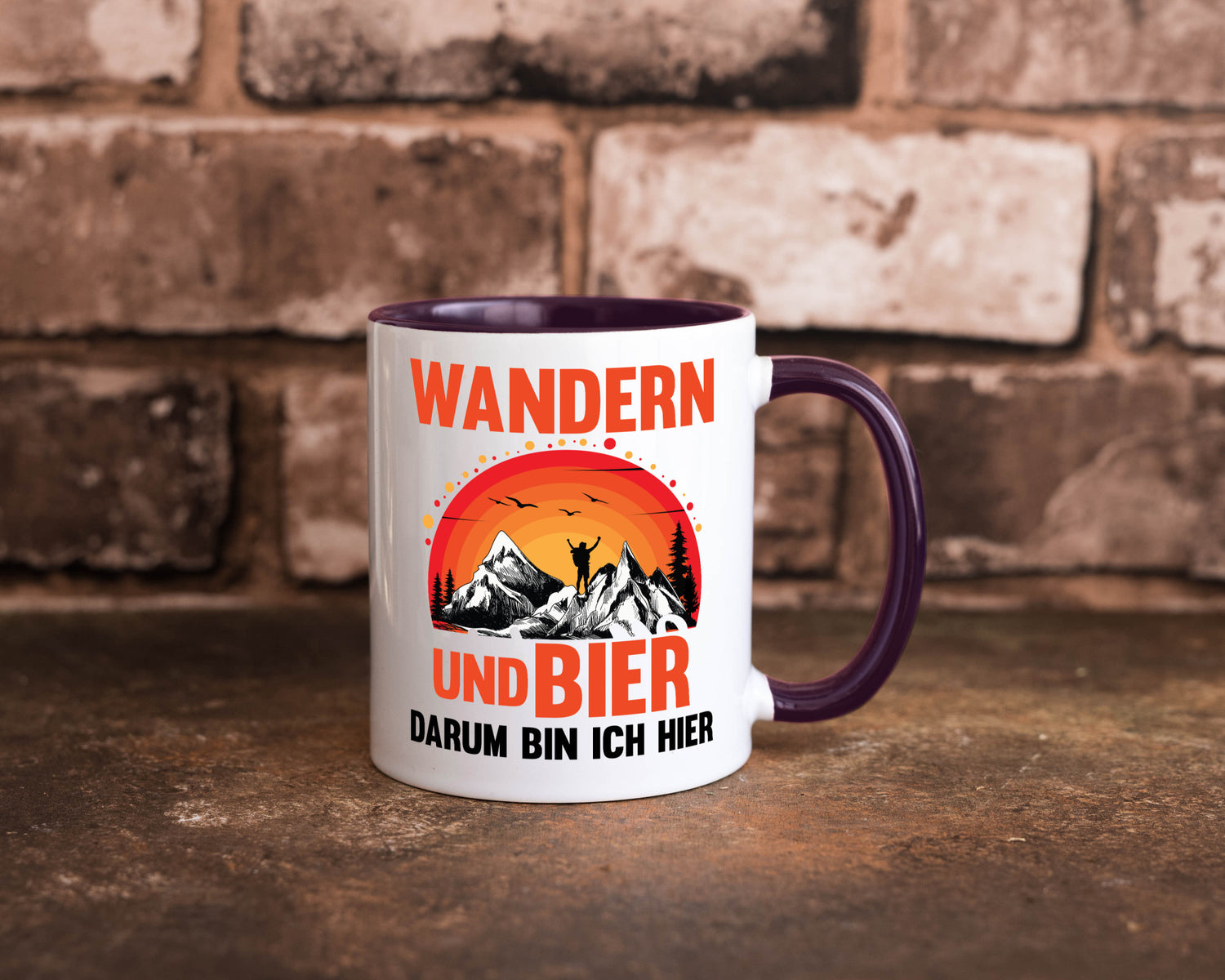 Wandern und Bier darum bin ich hier | lustiger Spruch Geschenk Humor
