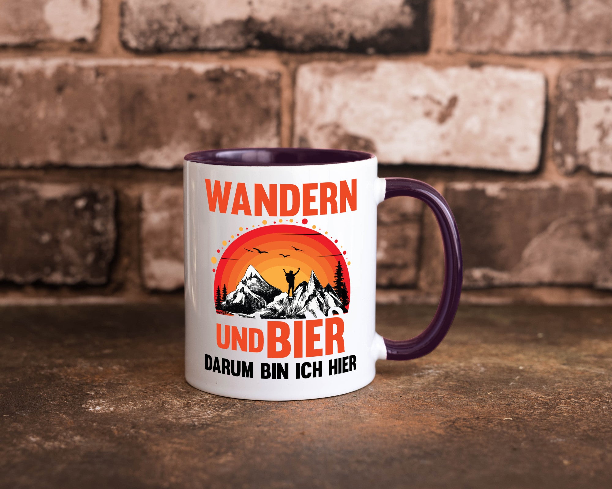 Wandern und Bier darum bin ich hier | lustiger Spruch Geschenk Humor