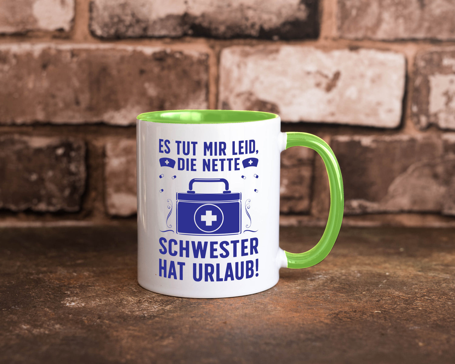 Nette Schwester hat Urlaub | Arztkoffer Tabletten lustiger Spruch Geschenk