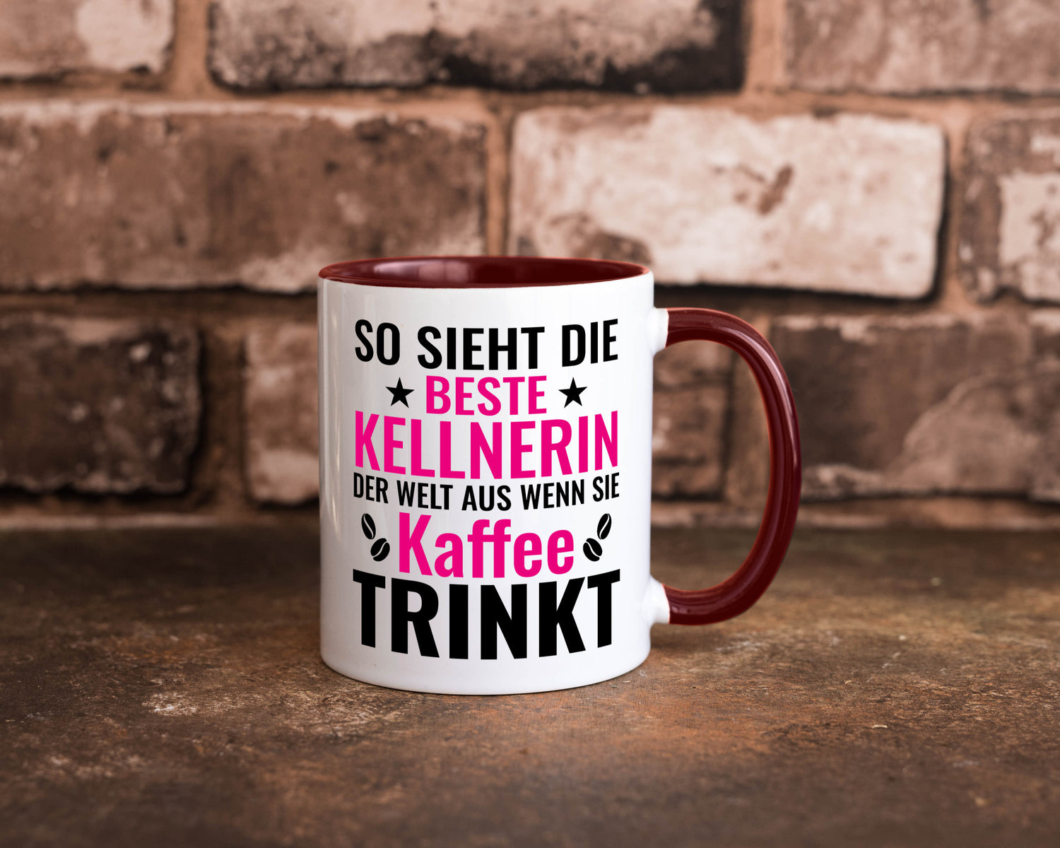 Kaffee trinkt: Kellnerin | Beruf kellnern Bedienung Humor Arbeit Kollegen Büro