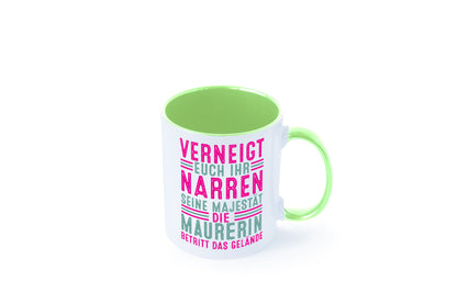 Verneigt euch: Maurerin Humor Geschenkidee Tasse