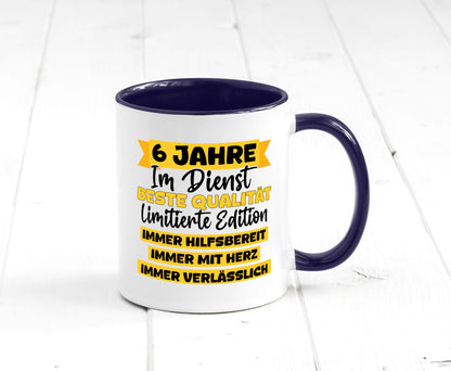 6 Jahre im Dienst | Jubiläum Arbeit v8 Geschenkidee Kollegen Büro Humor Tasse