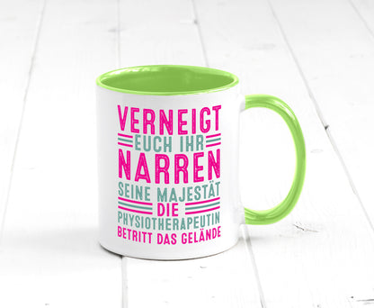 Verneigt euch: Physiotherapeutin Humor Geschenkidee Tasse