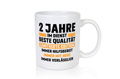 2 Jahre im Dienst | Jubiläum Arbeit Humor Kollegen Büro Geschenkidee Tasse