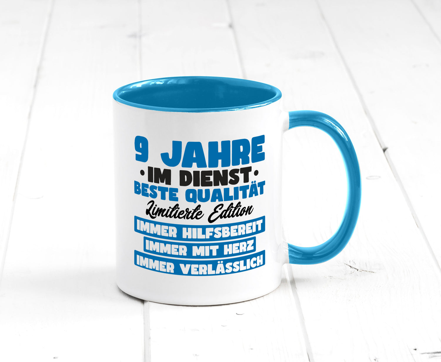 9 Jahre im Dienst | Jubiläum Arbeit v7 lustig Kollegen Büro Geschenk Tasse