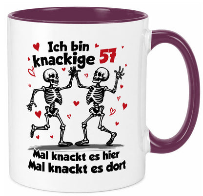 57. Geburtstag | Knackige 57 Ich bin alt lustig Geschenkidee Geschenk Tasse