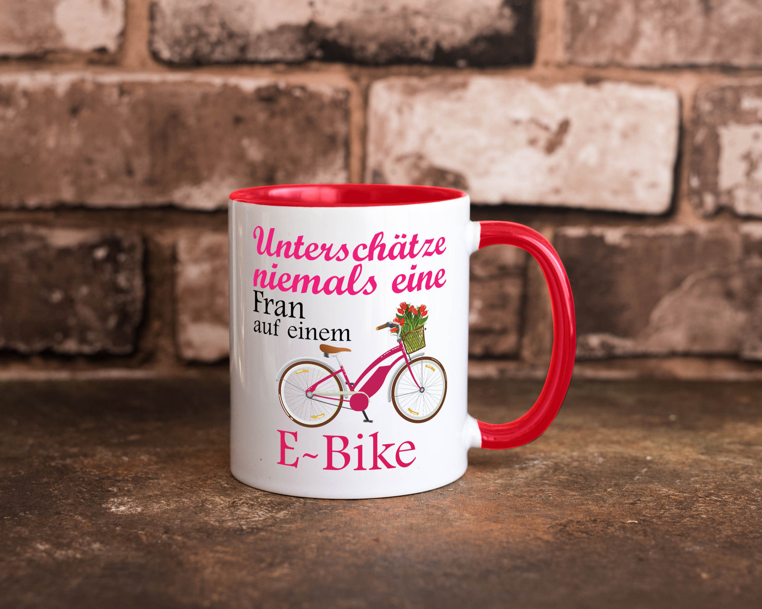 Unterschätze niemals eine Frau | E-Bike Sport Rad fahren lustig Humor