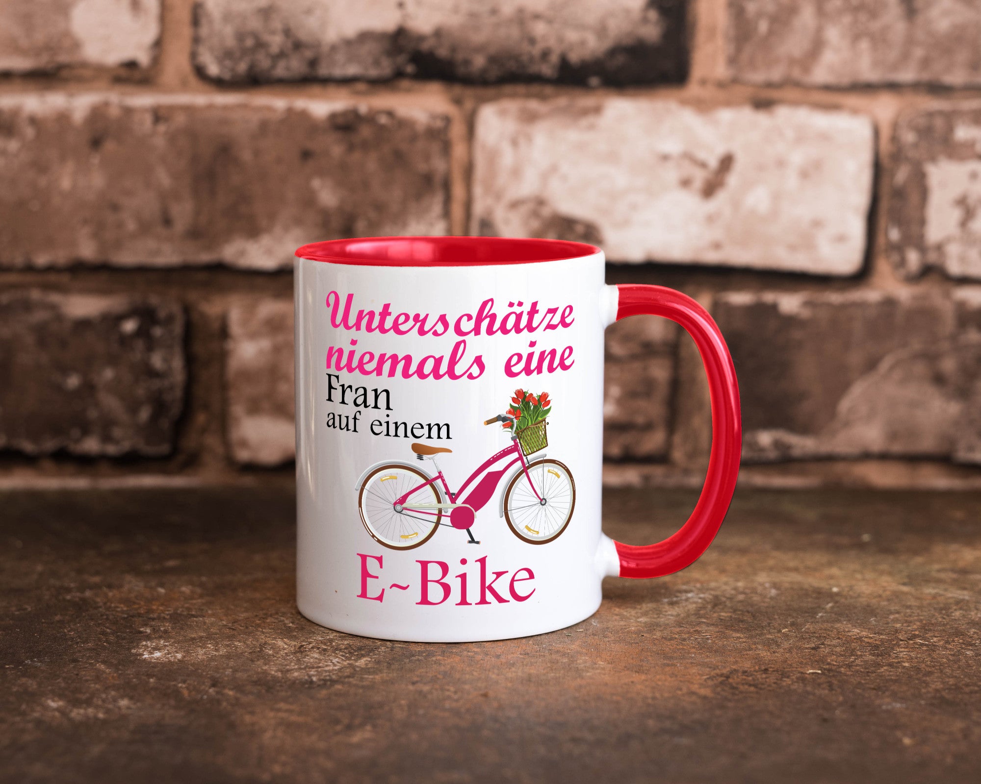 Unterschätze niemals eine Frau | E-Bike Sport Rad fahren lustig Humor