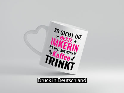 Kaffee trinkt: Imkerin | Imkerei Humor Geschenkidee Tasse