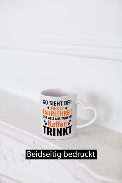 Kaffee trinkt: Fahrlehrer | Fahrschule Geschenk Humor Geschenkidee lustiger