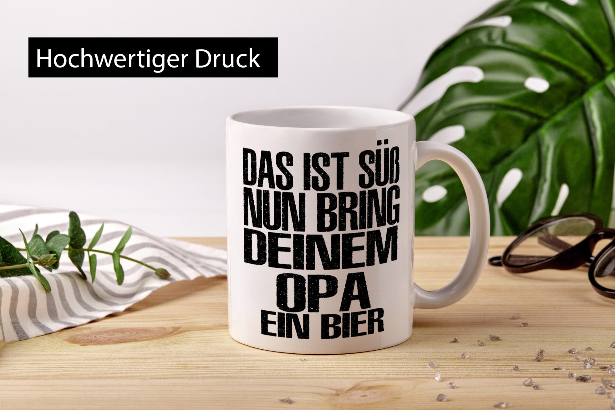 Süß, bring deinem Opa Bier | Geschenk Familie Geschenkidee lustiger Spruch Tasse