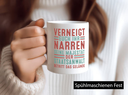 Verneigt euch: Staatsanwalt | Anwalt Jurist Geschenkidee Humor Tasse