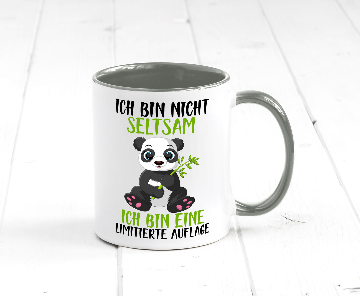 Ich bin nicht seltsam | süßer Pandabär lustiger Spruch Humor Geschenkidee Tasse