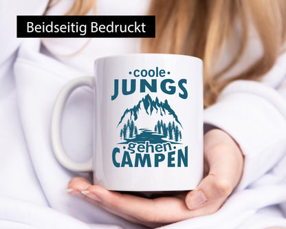 Coole Jungs gehen Campen | Berge See Geschenkidee Humor Tasse