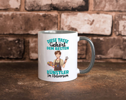 Im Universum: Künstler | Kunst Geschenkidee Humor Tasse