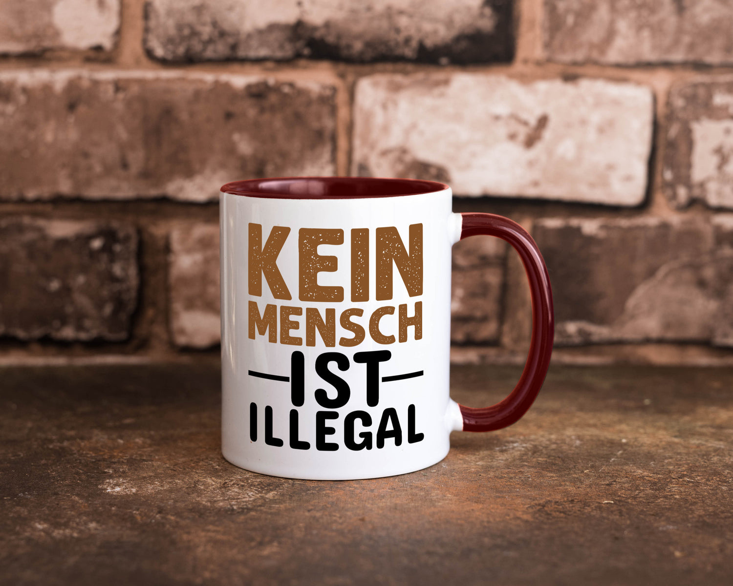 Kein Mensch ist illegal | Spruch Gleichberechtigung Humor Geschenkidee Tasse