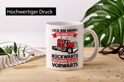 Ich bin mehr Kilometer gefahren | LKW Trucker Geschenk Humor Geschenkidee