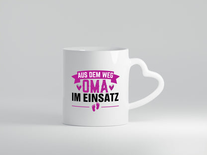 Oma im Einsatz | ist die coolste Geschenk Familie Geschenkidee lustiger Spruch