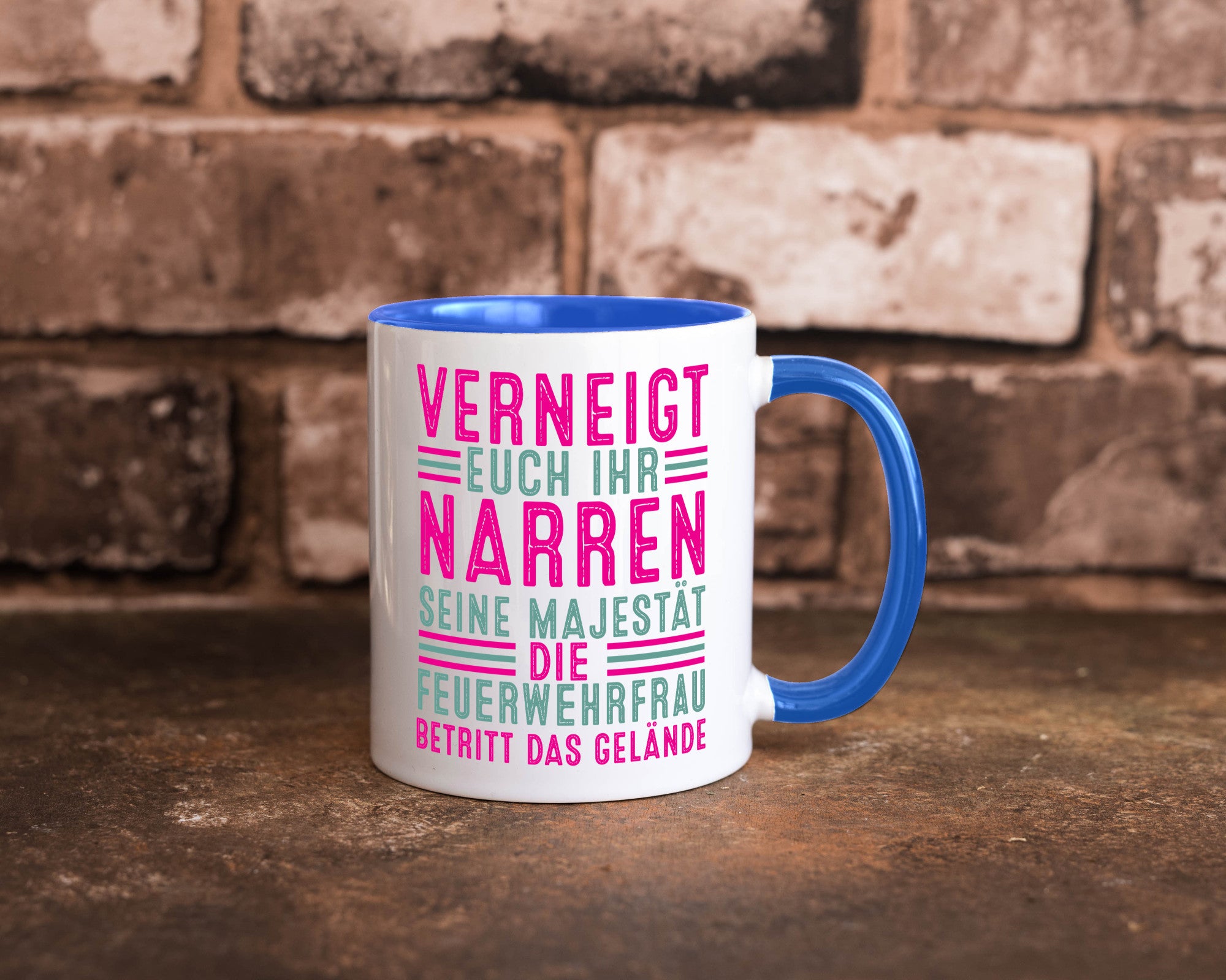 Verneigt euch: Feuerwehrfrau | Feuerwehr v2 Geschenkidee Humor Tasse