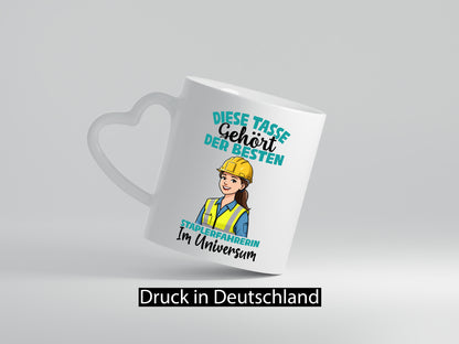 Im Universum: Staplerfahrerin | Gabelstapler Humor Geschenkidee Tasse