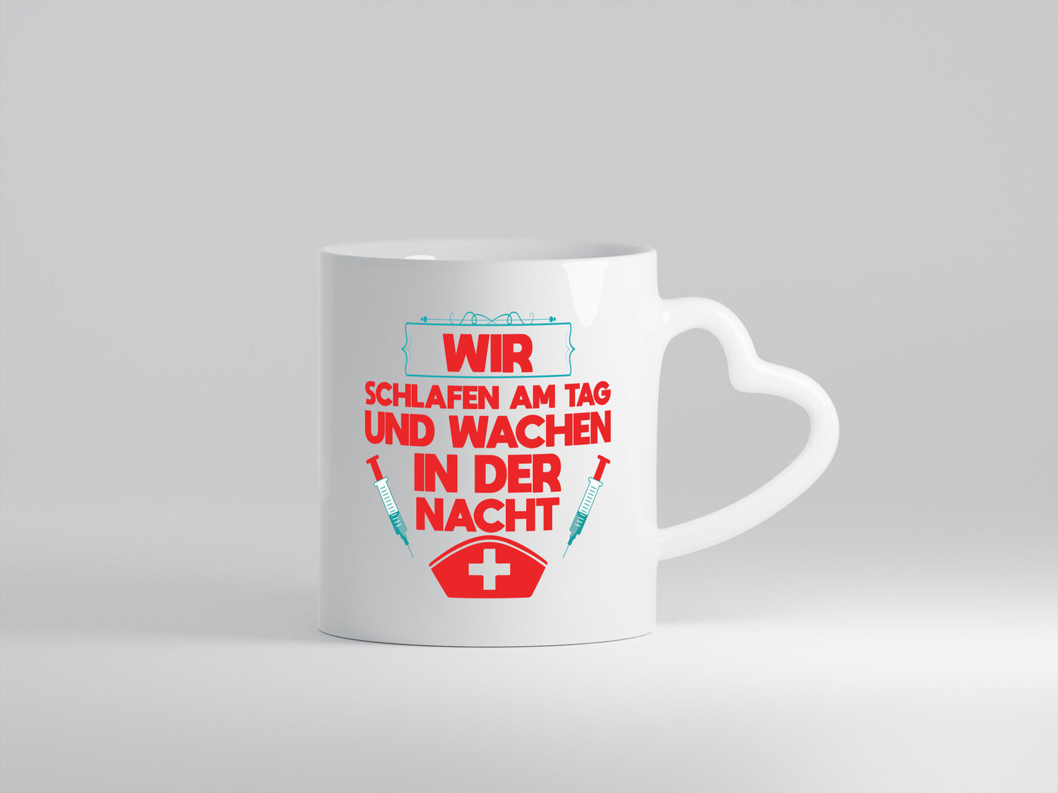 Wir schlafen am Tag | Krankenschwester Nachtschicht Humor Geschenkidee Tasse