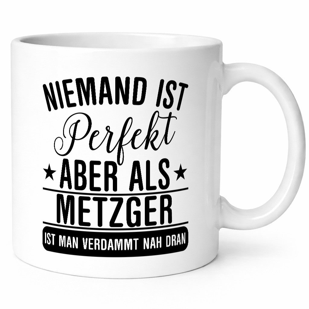 Verdammt nah dran: Metzger | Fleischer Metzgerei lustig Humor Geschenkidee