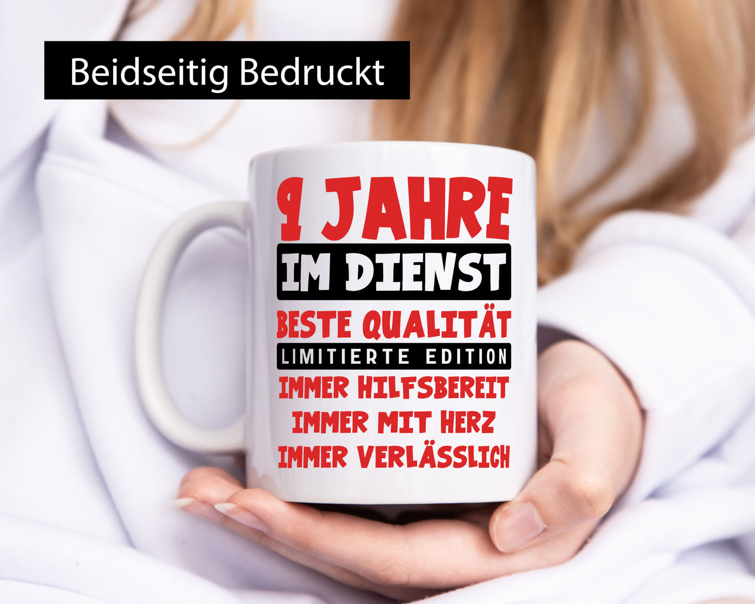 9 Jahre im Dienst | Jubiläum Arbeit v9 Geschenkidee Kollegen Büro Humor Tasse