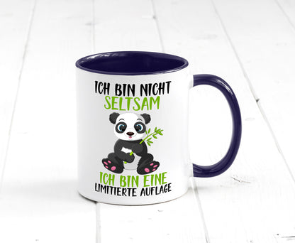 Ich bin nicht seltsam | süßer Pandabär lustiger Spruch Humor Geschenkidee Tasse