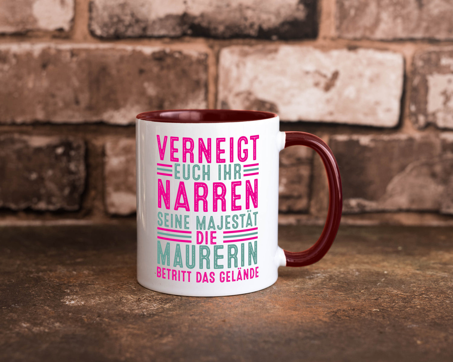 Verneigt euch: Maurerin Humor Geschenkidee Tasse