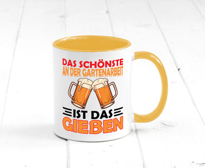 Das schönste an gartenarbeit ist Gießen | Biertrinker Geschenkidee Arbeit
