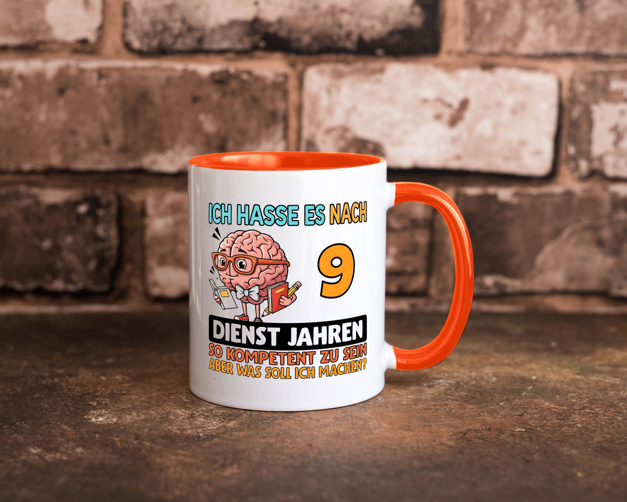 9 Dienstjahre | Arbeit Kompetent Humor Kollegen Büro Geschenkidee Tasse