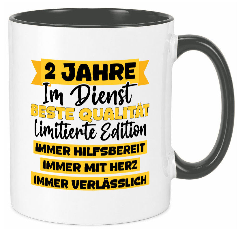 2 Jahre im Dienst | Jubiläum Arbeit v8 lustiger Spruch Geschenk Kollegen Büro