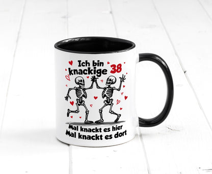 38. Geburtstag | Knackige 38 Ich bin alt v2 Geschenk Geschenkidee lustiger Tasse