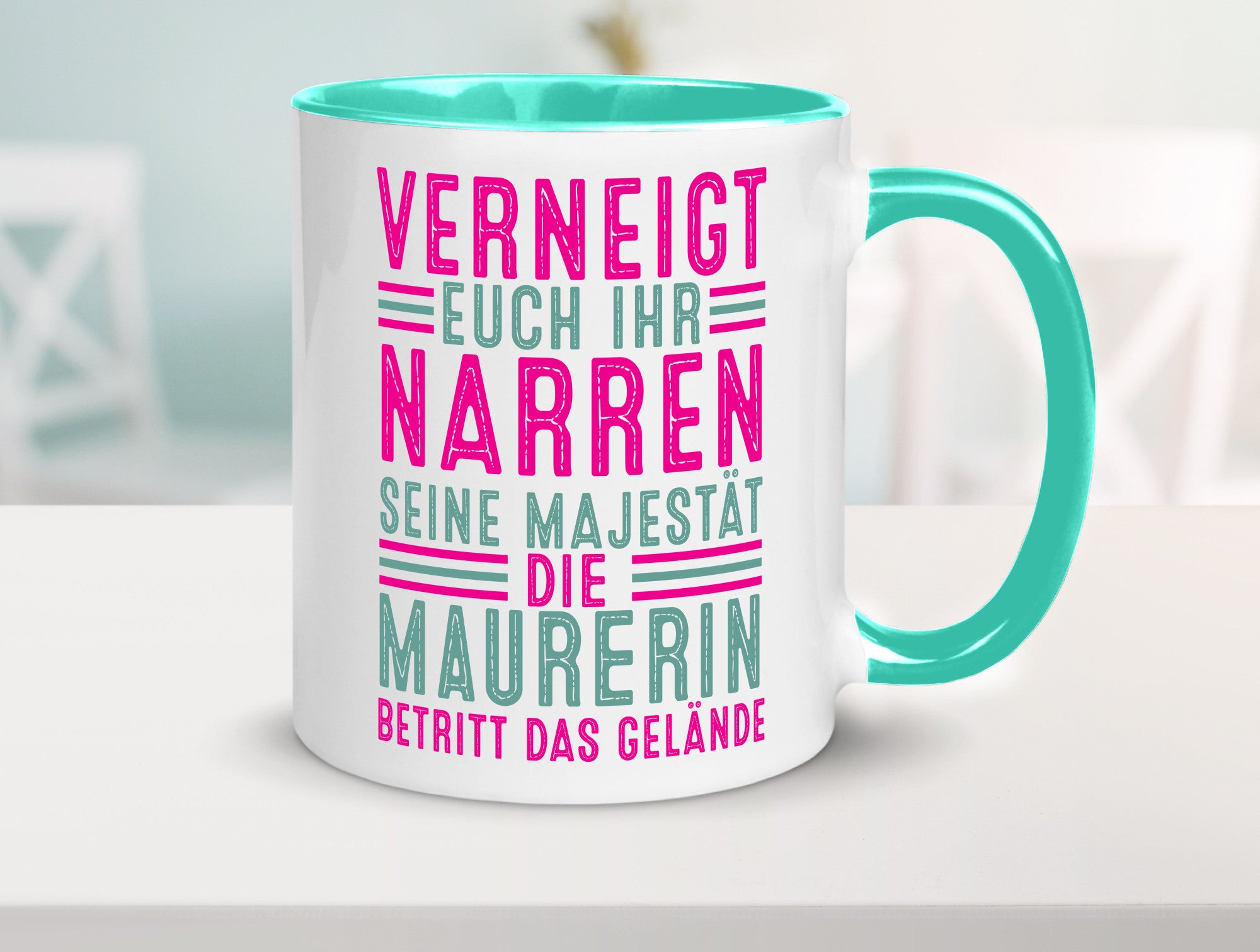 Verneigt euch: Maurerin Humor Geschenkidee Tasse