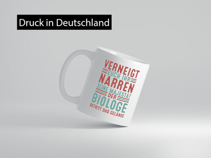 Verneigt euch: Biologe | Biologie Naturforscher Geschenkidee Humor Tasse