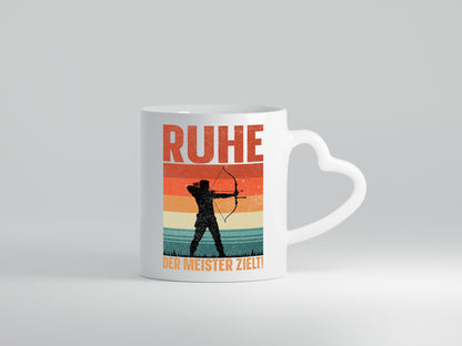 Ruhe der meister Zielt | Bogensport Bogenschütze Humor Geschenkidee Tasse