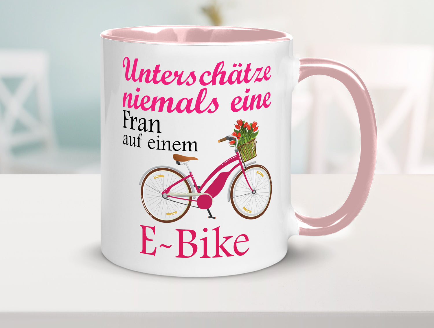 Unterschätze niemals eine Frau | E-Bike Sport Rad fahren lustig Humor
