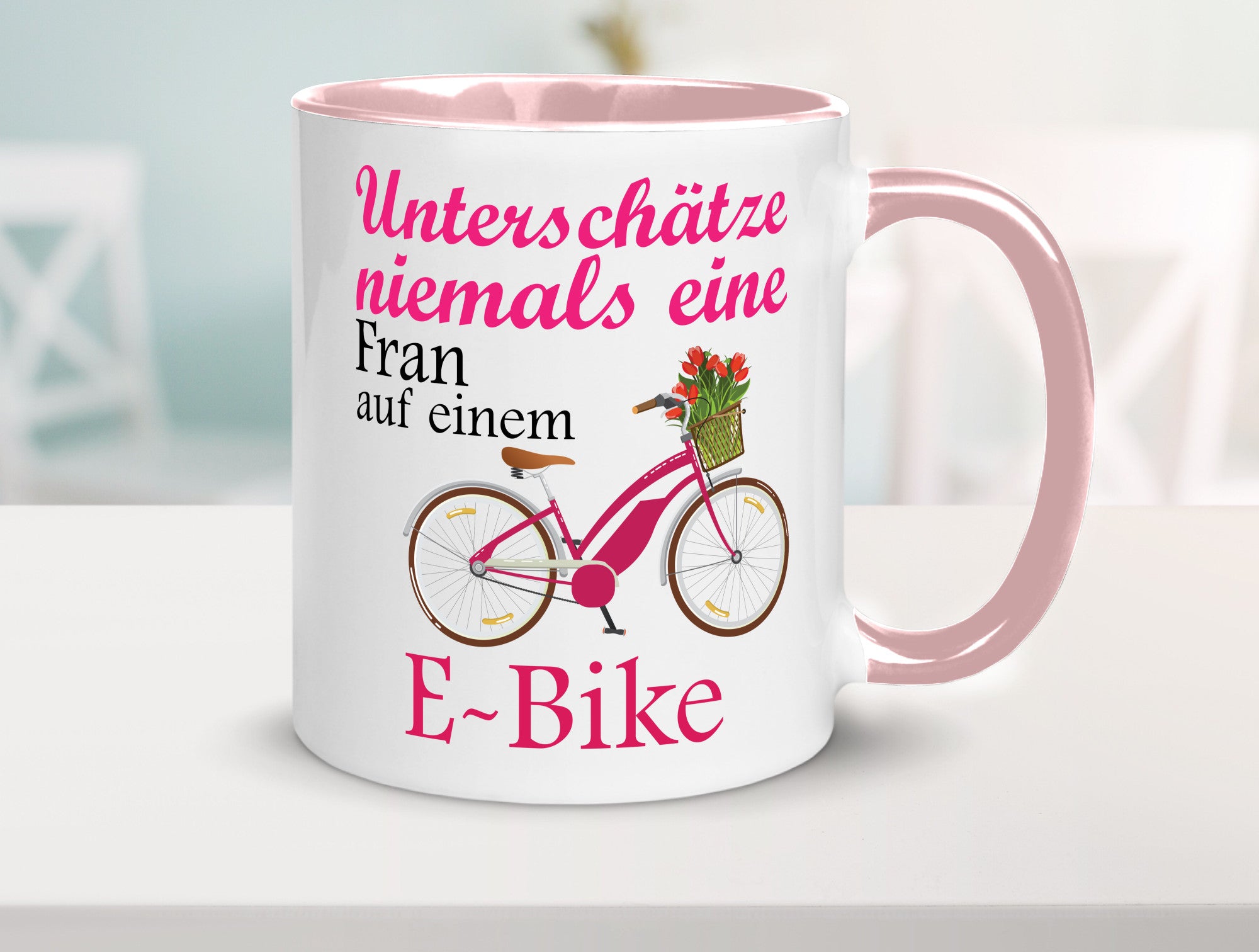 Unterschätze niemals eine Frau | E-Bike Sport Rad fahren lustig Humor