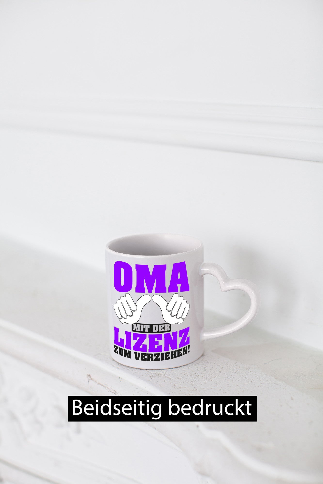 Oma mit Lizenz | Spruch Großmutter lustig Familie Geschenkidee Geschenk Tasse