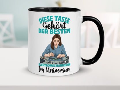 Im Universum: Elektromechanikerin | Mechanikerin lustig Humor Geschenkidee Tasse