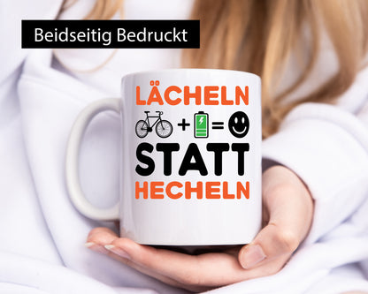 Lächeln statt hecheln | Radfahrer E-Bike Geschenk Humor Geschenkidee lustiger
