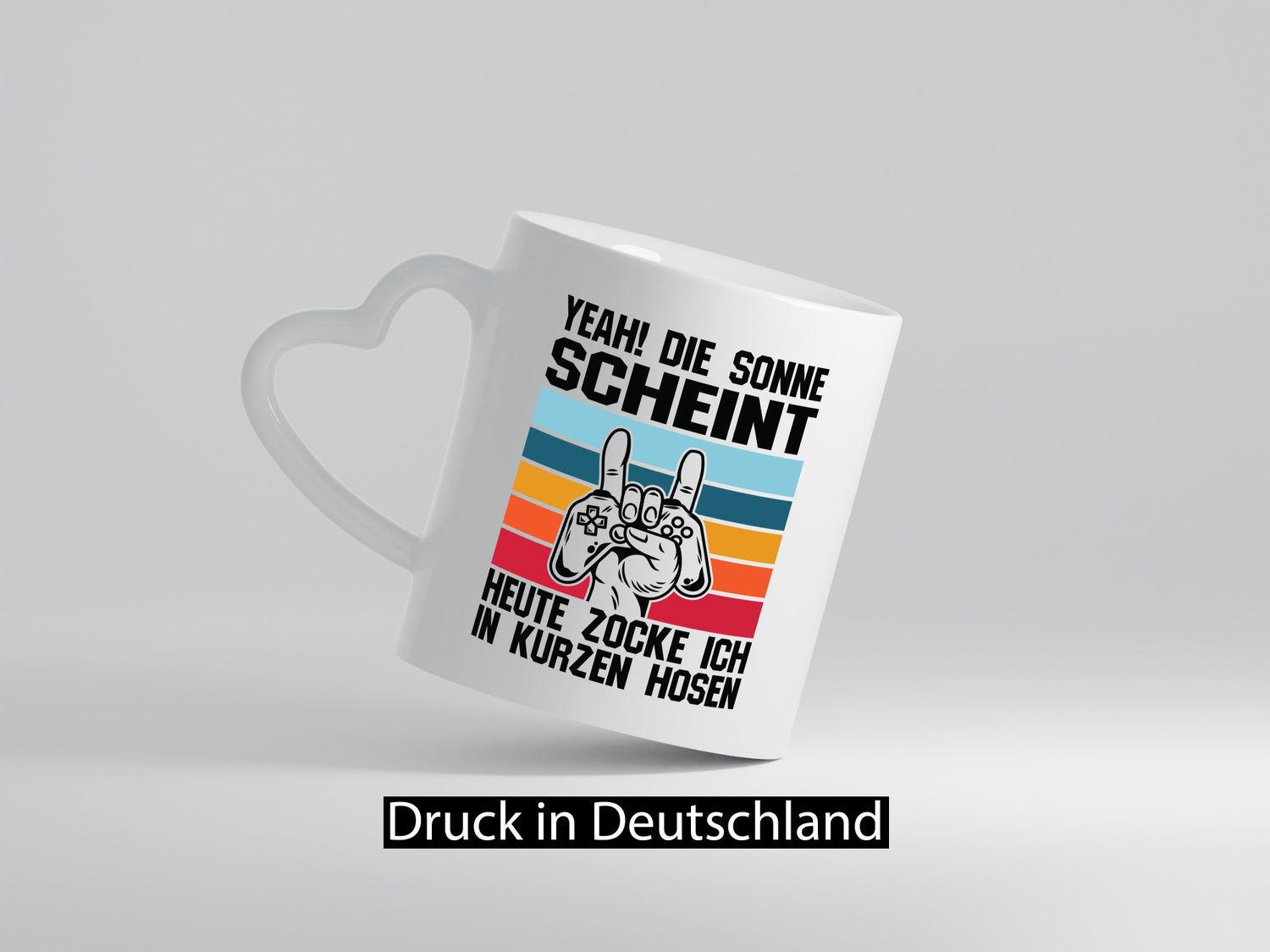 Die Sonne scheint | In Kurze Hosen Zocken Gamer Geschenkidee Humor Tasse
