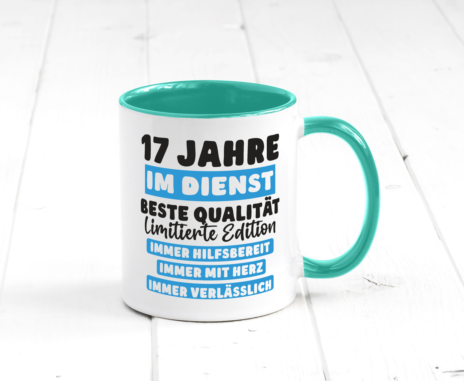 17 Jahre im Dienst | Jubiläum Arbeit v6 Humor Kollegen Büro Geschenkidee Tasse