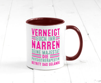 Verneigt euch: Physiotherapeutin Humor Geschenkidee Tasse
