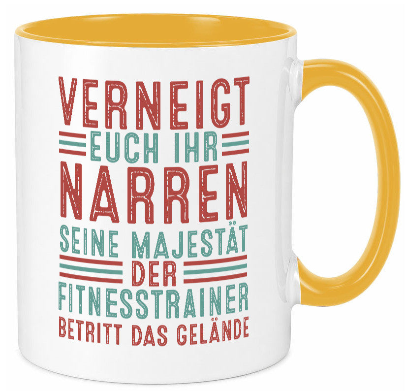 Verneigt euch: Fitnesstrainer | Personal Trainer v2 lustig Humor Geschenkidee Tasse