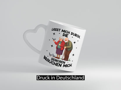 Senioren brauchen mich | Altenpflege Pflegekraft lustiger Spruch Geschenk Humor